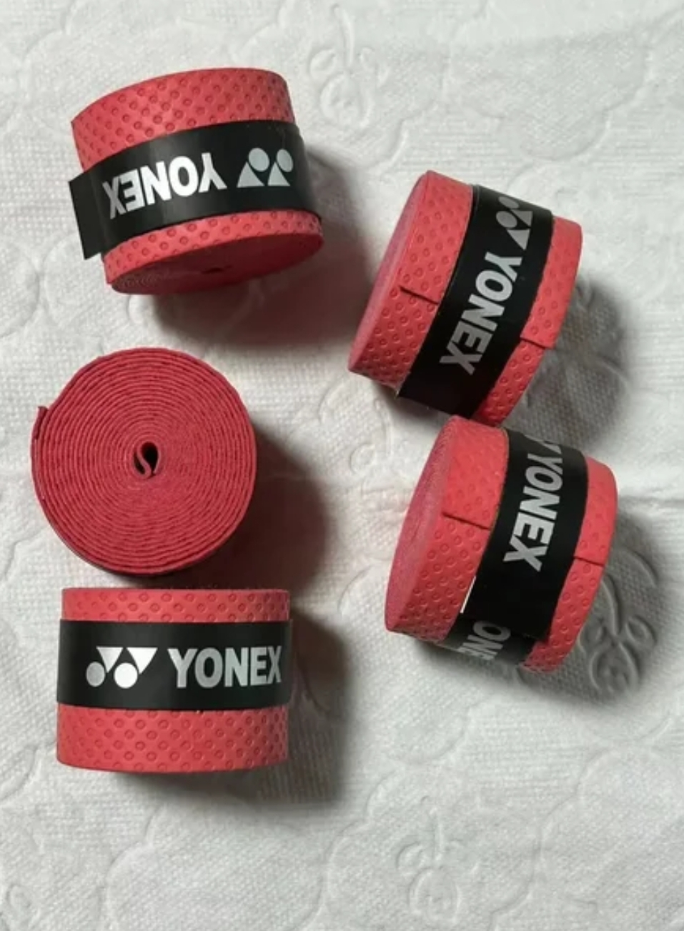 Omotávka na raketu Yonex červená